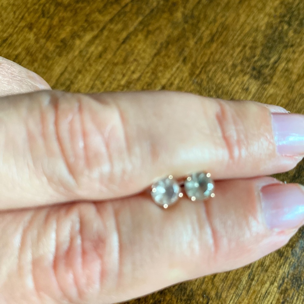 Rose Gold 1 carat TW Morganite Stud Earrings